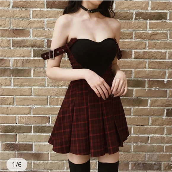 Red and black plaid heart front punk dress with buckle straps - Picture 11 of 12